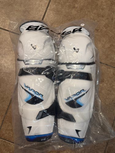 (New) Bauer Flylite 13" Shin Pads