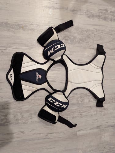 Junior Small CCM LTP Shoulder Pads GREAT CONDITION GENTLY USED for 1 Season