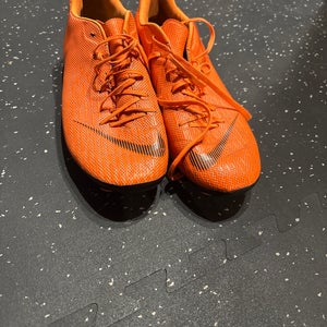 Orange Unisex Size M 7.5 (W 8.5) Nike Mercurial Vapor Turf Cleats Cleats (Used)
