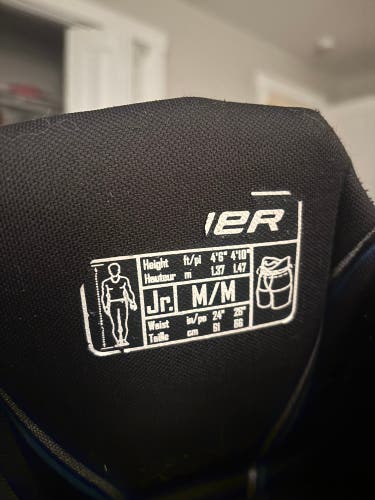 Black Medium/Large Kids Unisex Bauer Shorts (Used)