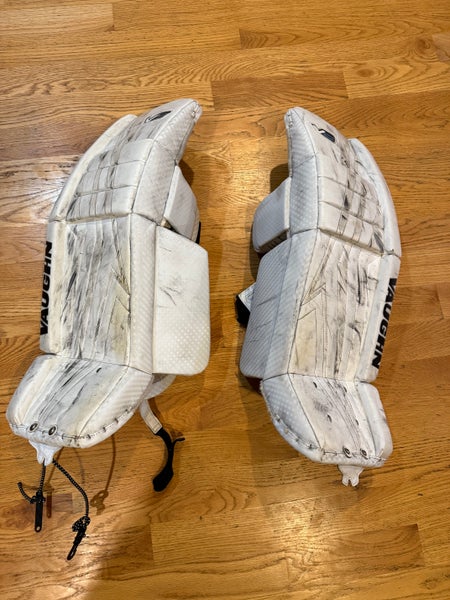 Vaughn Velocity V9 Goalie Leg Pads 28"+2 white (Used; 2020)