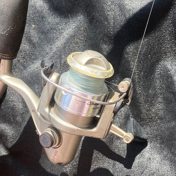 shimano 19 stradic spinning reel stores 2500S Gear Ratio 5.3:1 Fishing Reel IN BOX winning Stradic FM Spinning wedding_gift Color:Snow White Shad Best Fishing Equipment Starter