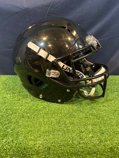 X-Large Black Youth Schutt Vengeance A11 2.0 Helmet (Used-Excellent Condition)