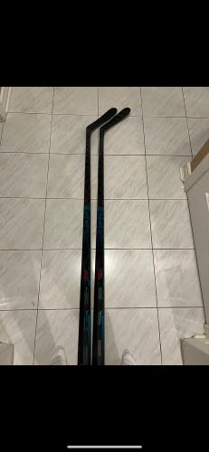 2 Pack New Senior CCM Vizion Right Handed Hockey Stick P29 70 Flex (New)