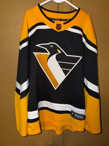 Fanatics Breakaway NHL Hockey Pittsburgh Penguins Reverse Retro Jersey Men Large