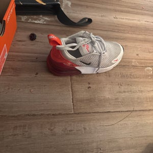 Red Men's 1Y (Big Kids / Youth) Youth Nike Free Run Shoes (Used)