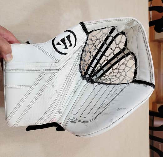 Warrior G6 PRO+ glove  |  Senior, regular hand