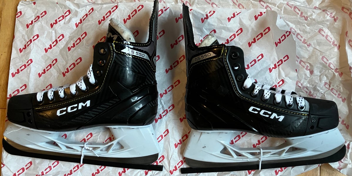 CCM AS-550 Hockey Skates Youth Size 3 Regular Width (Used)