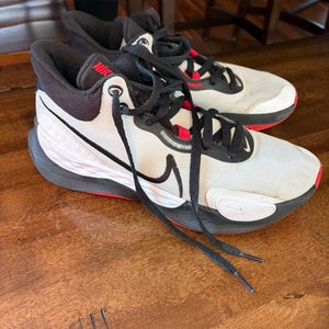 Men's Size M 8.0 (W 9.0) Nike Shoes (Used)