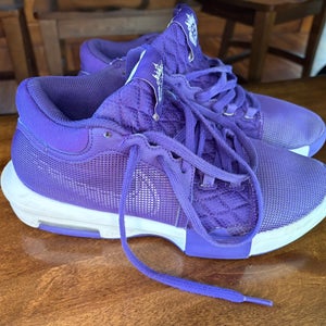 Men's Size M 9.0 (W 10.0) Nike Lebron 8 Shoes (Used)