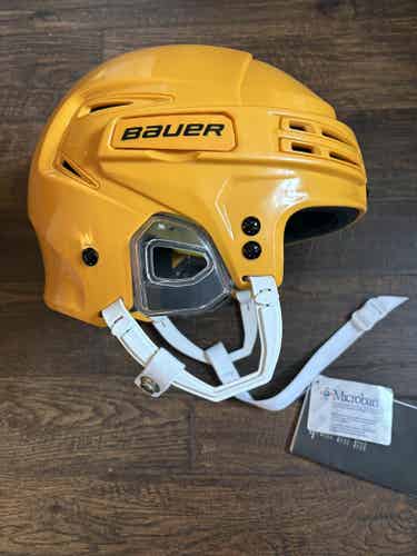Large Bauer Re-Akt 75 Helmet (Used)