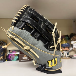 Wilson A2000 LH Outfield Baseball Glove 12.75" (New)