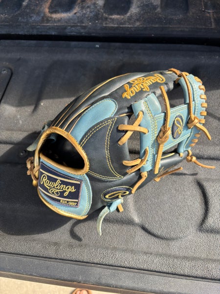 Rawlings RH Infield Baseball Glove 11.25" (Used) -Hypertech Rubber Ball Glove