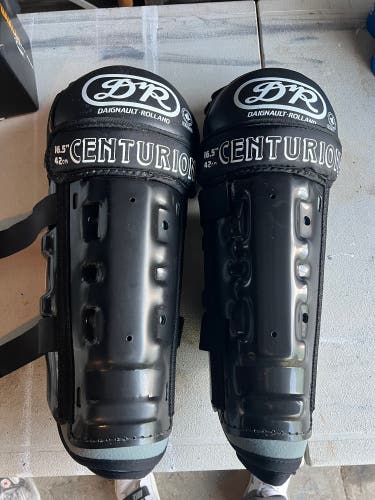 Daignault-Rolland Centurion 16.5” Pro Shin Guards