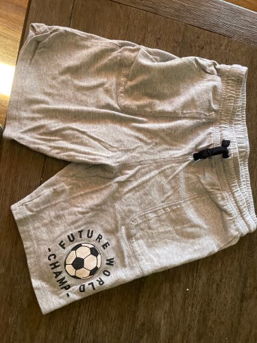 H&M boys 8/9Y soccer shorts