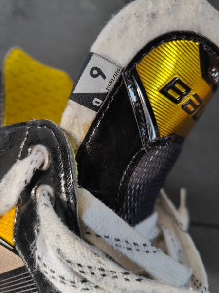 Bauer Supreme S37 Hockey Skates Regular Width 6 (Used)