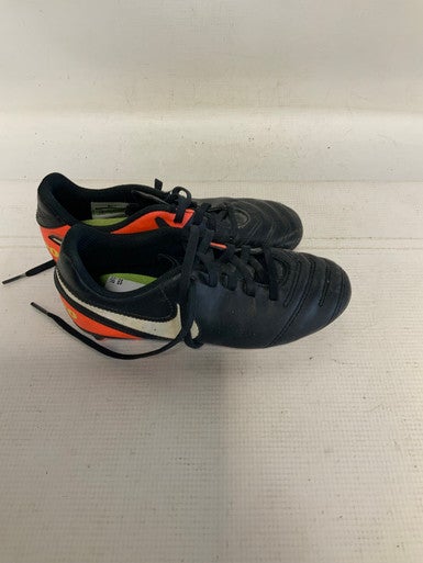 Used Nike TIEMPO Soccer Cleats Black Junior 01 11823-S000035678