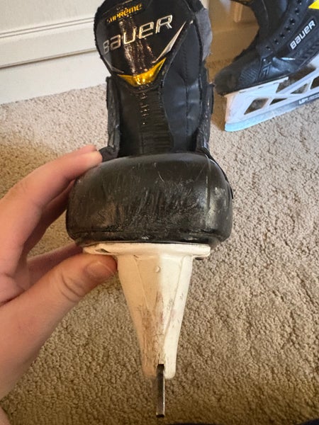 Senior Bauer Supreme UltraSonic Hockey Goalie Skates Regular Width 10 (Used)