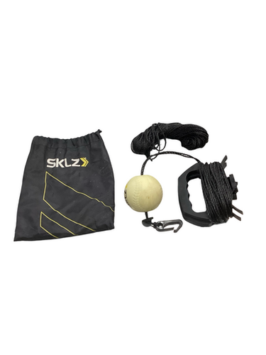 Used SKLZ BB/SB Pitch Back 11613-S000171031