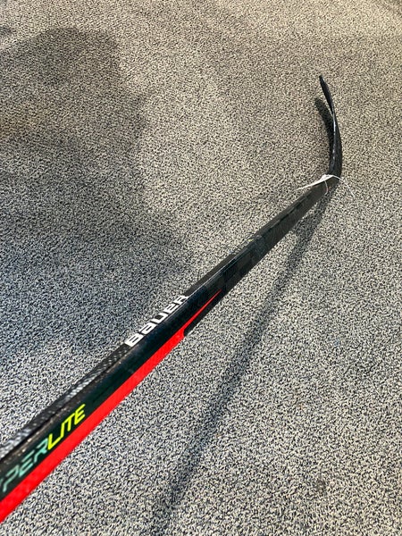 Senior Bauer Vapor Hyperlite Hockey Stick Right Handed | P92M | Smoke Pro Stock (Used)