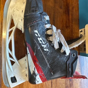 2021 CCM JetSpeed FT485 Hockey Skates Wide Width Size 5 (Used)