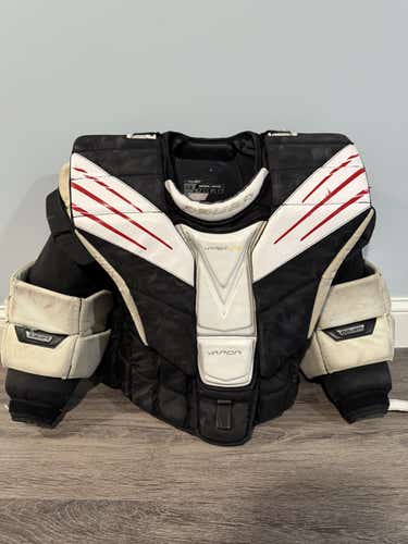 Medium 2022 Bauer Hyperlite Goalie Chest Protector (Used)