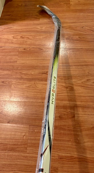 Senior Bauer Hyperlite 2 Right Handed Hockey Stick P92 (New)