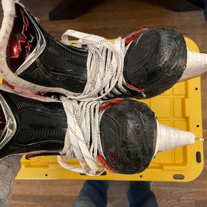 2023 Bauer Vapor X4 Hockey Skates 8 (Used)