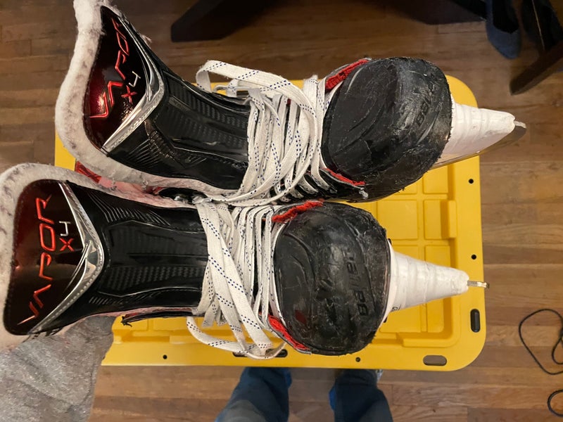 2023 Bauer Vapor X4 Hockey Skates 8 (Used)