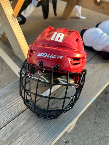 Small Bauer Helmet (Used)