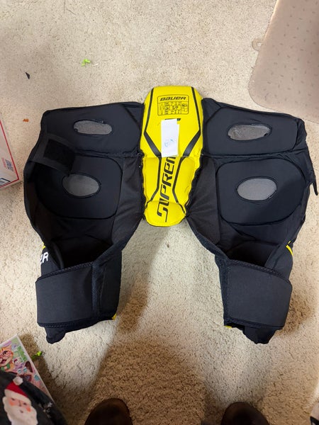 Small Bauer Supreme s29 Girdle (New)