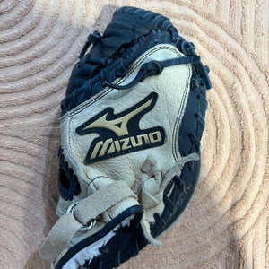 Mizuno Prospect Power Close RH Catcher's Baseball Glove 32.5" (Used)