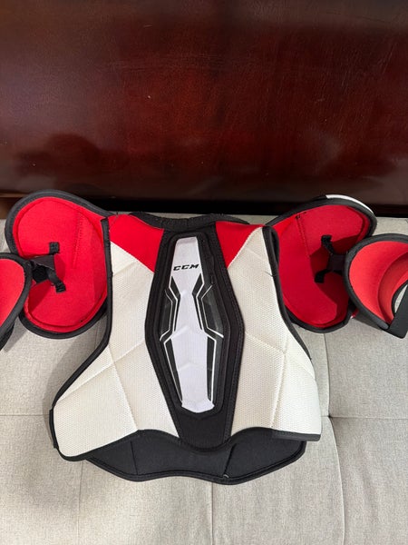 Large Junior CCM JetSpeed FT475 Shoulder Pads (Used)