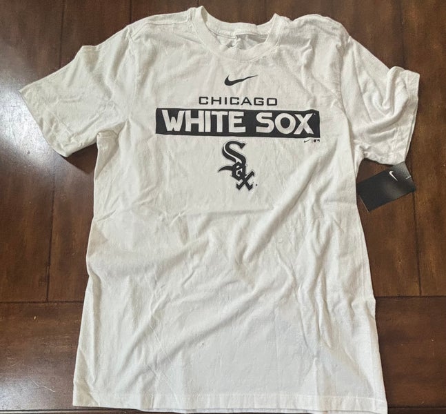 Chicago White Sox Mens Adult Medium White Nike Short Sleeve Shirt NWT