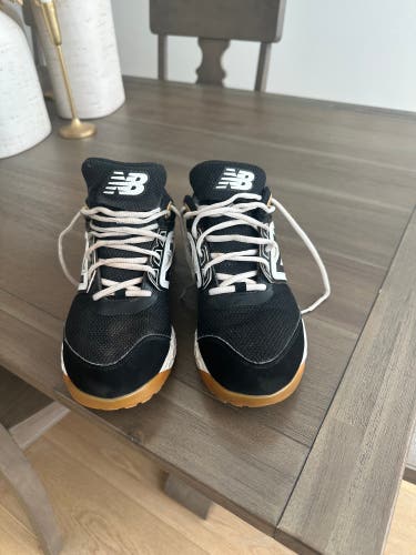 Black Men's Size M 11.5 (W 12.5) Adult New Balance Shoes (Used)