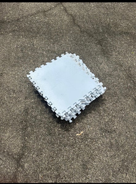 14 Synthetic HockeyShot Ice Tiles- you can skate on them-(New only dirty in the images) 17 in x 17in