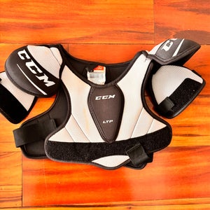 Medium Youth CCM LTP Shoulder Pads (Used)