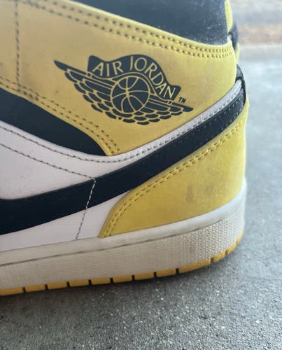 Men's Size M 9.5 (W 10.5) Air Jordan Shoes (Used)