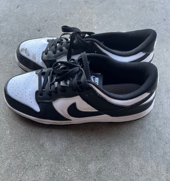 Men's Size M 10.0 (W 11.0) Nike Shoes (Used)