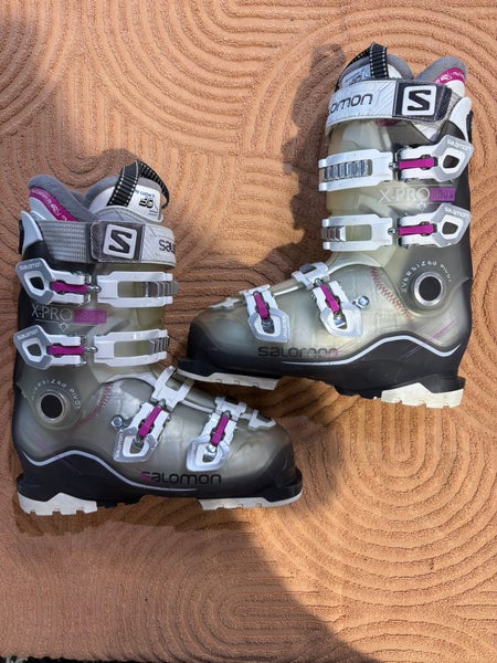 Women's Salomon X-Pro R80-W Ski Boots | Mondo 24 & 24.5 (Used)