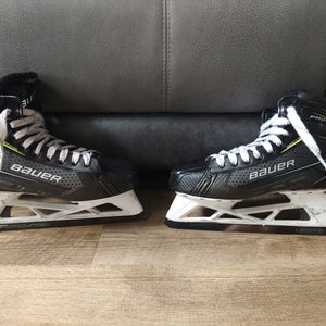 Bauer Pro Hockey Goalie Skates Regular Width 9.5 (Used)