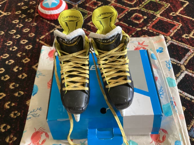 Bauer Supreme M4 Hockey Skates Wide Width Size 5.5 (Used)
