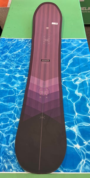 Women's Arbor Ethos Rocker True Twin Snowboard | Without Bindings | 147 cm (Used)