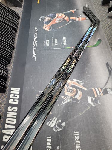 2 PACK | P28 | 82 Flex NEW! Senior Bauer Proto R Left Hand Hockey Stick Pro Stock