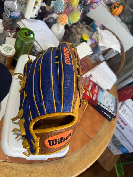 2022 Outfield RH Wilson A2000 Baseball Glove 12.75" (Used)