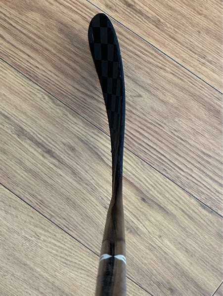 Senior PRO VS Right Handed Hockey Stick (Used, 77 Flex, PRO29 ST: Laine Pro Curve)