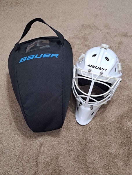 Senior Small 2023 Bauer 940 Goalie Mask (Used)