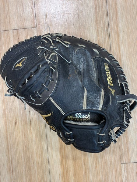 Black Mizuno Prospect Series PowerClose LH Catcher's Baseball Glove 11.5" (Used)