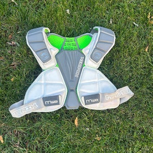 Medium Adult Maverik Max Shoulder Pads (Used) (Non-EKG)