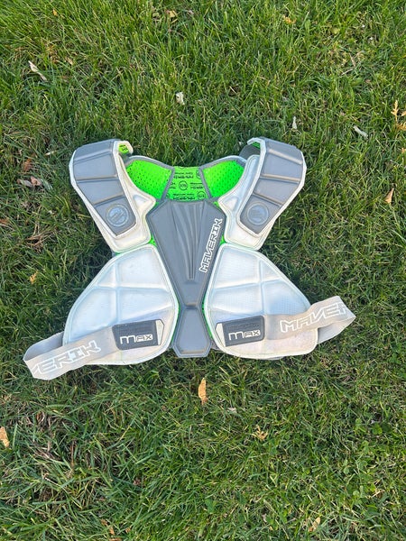 Medium Adult Maverik Max Shoulder Pads (Used)
